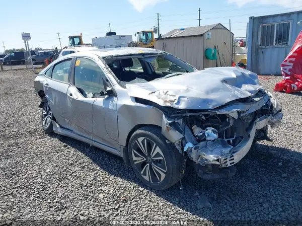 JHMFC1F71JX023287 2018 HONDA CIVIC - Image 1