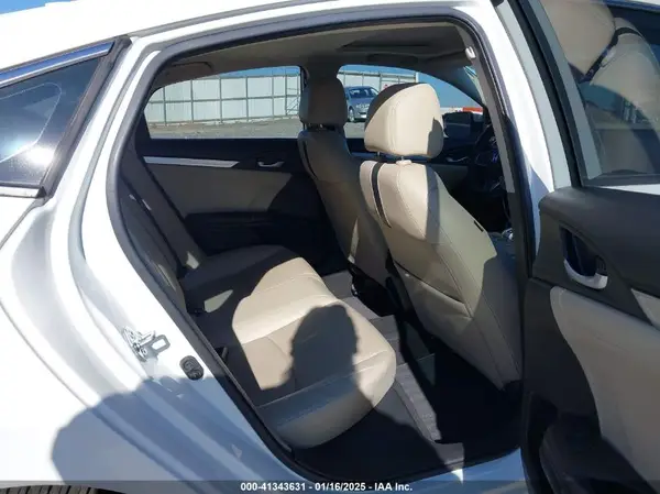 JHMFC1F71JX030448 2018 HONDA CIVIC - Image 8