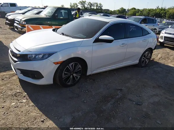 JHMFC1F71JX032426 2018 HONDA CIVIC - Image 2