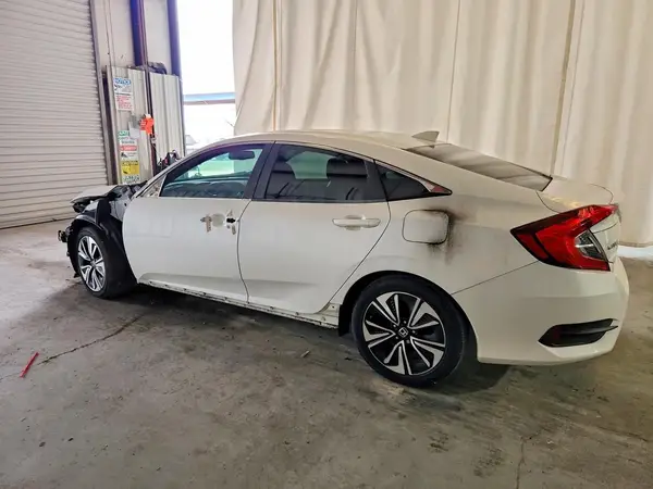 JHMFC1F71JX038405 2018 HONDA CIVIC - Image 2