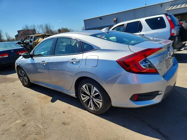JHMFC1F72JX013836 2018 HONDA CIVIC - Image 2