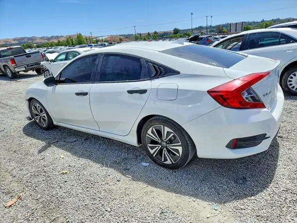 JHMFC1F72JX037747 2018 HONDA CIVIC - Image 2