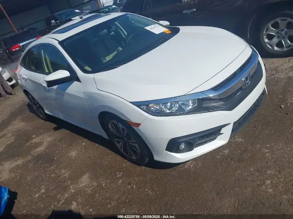 JHMFC1F73JX007821 2018 HONDA CIVIC - Image 1
