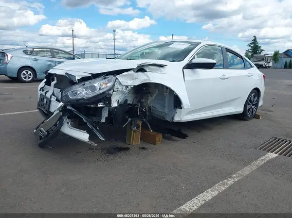 JHMFC1F73JX020410 2018 HONDA CIVIC - Image 2