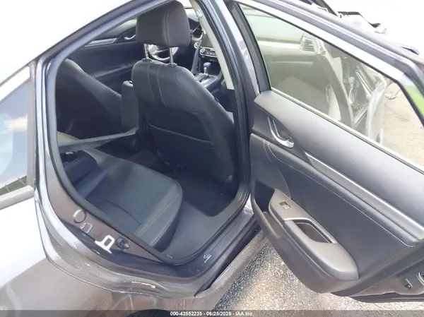JHMFC1F73JX036333 2018 HONDA CIVIC - Image 8