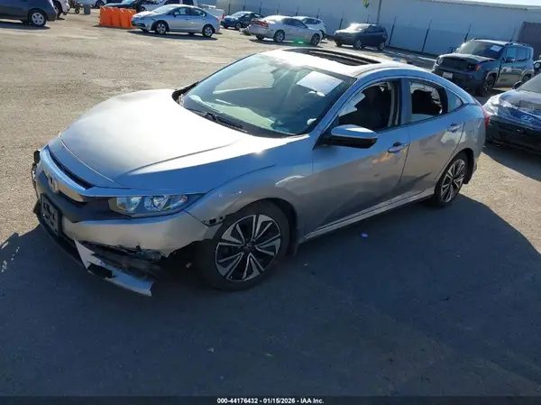 JHMFC1F74JX025258 2018 HONDA CIVIC - Image 2