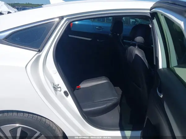 JHMFC1F74JX035594 2018 HONDA CIVIC - Image 8