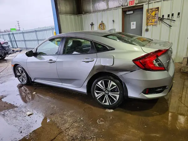 JHMFC1F74JX038480 2018 HONDA CIVIC - Image 2