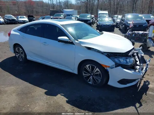 JHMFC1F75JX021946 2018 HONDA CIVIC - Image 1