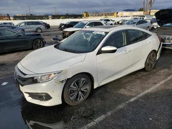 JHMFC1F75JX028721 2018 HONDA CIVIC - Image 1