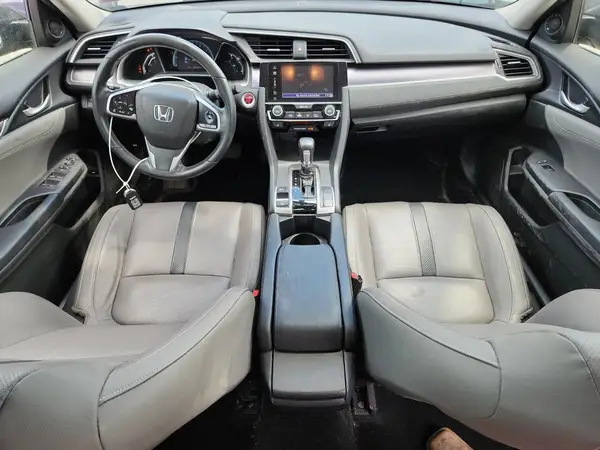 JHMFC1F75JX028945 2018 HONDA CIVIC - Image 8