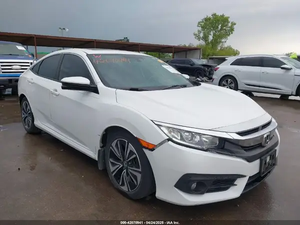 JHMFC1F75JX035622 2018 HONDA CIVIC - Image 1