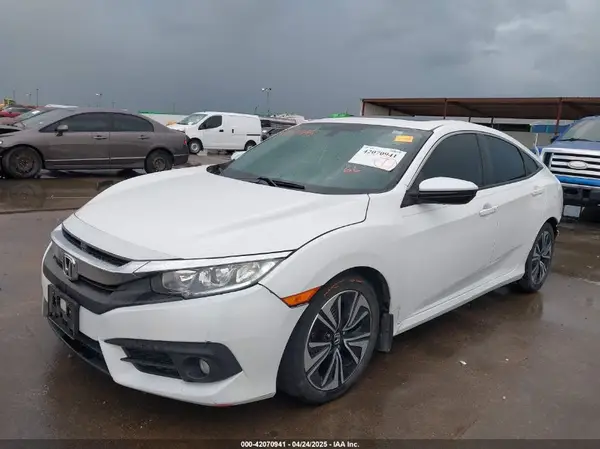 JHMFC1F75JX035622 2018 HONDA CIVIC - Image 2
