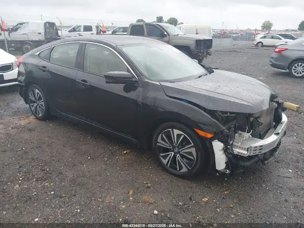 JHMFC1F75JX041680 2018 HONDA CIVIC - Image 1