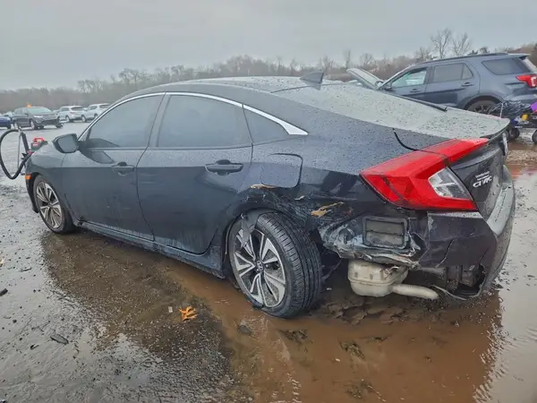 JHMFC1F76JX014973 2018 HONDA CIVIC - Image 2