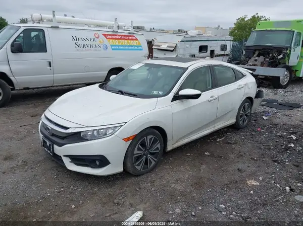 JHMFC1F76JX016447 2018 HONDA CIVIC - Image 2