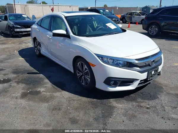 JHMFC1F76JX035046 2018 HONDA CIVIC - Image 1