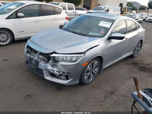 JHMFC1F76JX035063 2018 HONDA CIVIC - Image 2