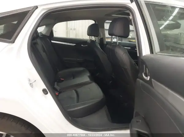 JHMFC1F77JX003660 2018 HONDA CIVIC - Image 8