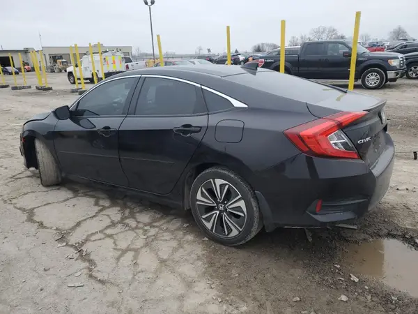 JHMFC1F77JX003870 2018 HONDA CIVIC - Image 2