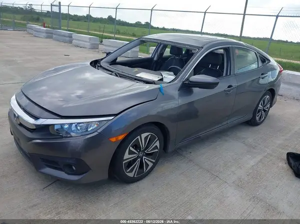 JHMFC1F77JX009930 2018 HONDA CIVIC - Image 2