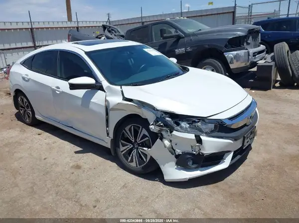 JHMFC1F77JX011144 2018 HONDA CIVIC - Image 1
