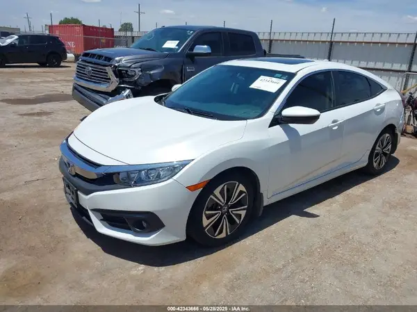 JHMFC1F77JX011144 2018 HONDA CIVIC - Image 2