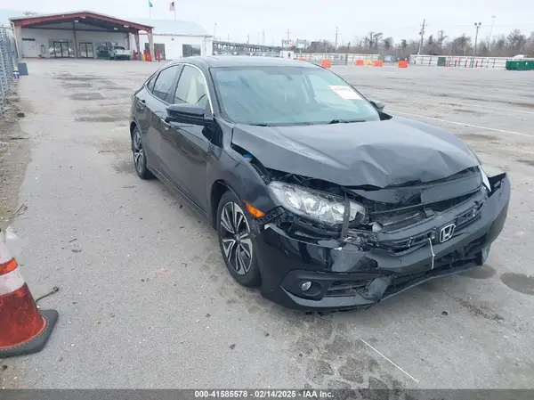JHMFC1F77JX013654 2018 HONDA CIVIC - Image 1