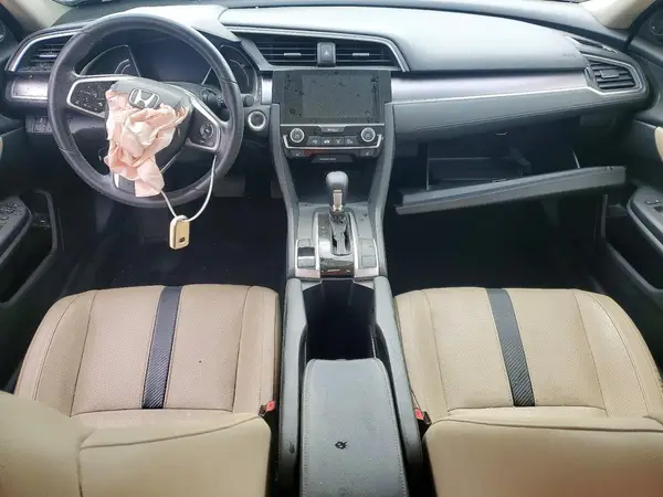JHMFC1F78JX007815 2018 HONDA CIVIC - Image 8