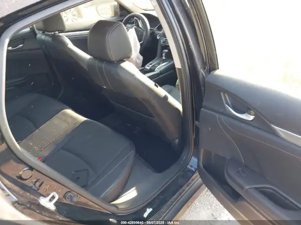 JHMFC1F78JX010164 2018 HONDA CIVIC - Image 8