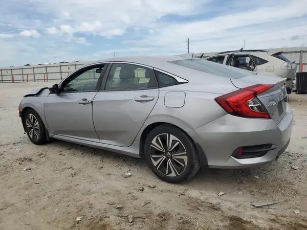 JHMFC1F78JX011072 2018 HONDA CIVIC - Image 2