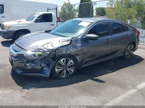 JHMFC1F78JX016370 2018 HONDA CIVIC - Image 2