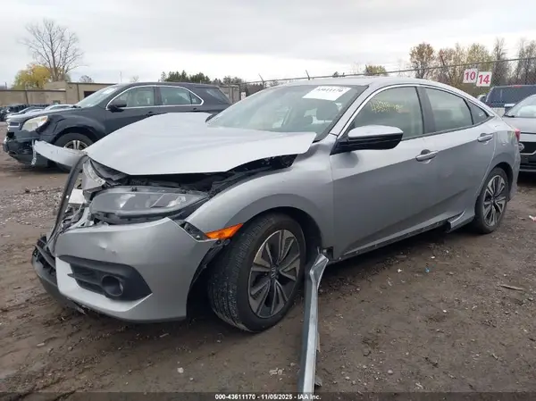 JHMFC1F78JX023724 2018 HONDA CIVIC - Image 2