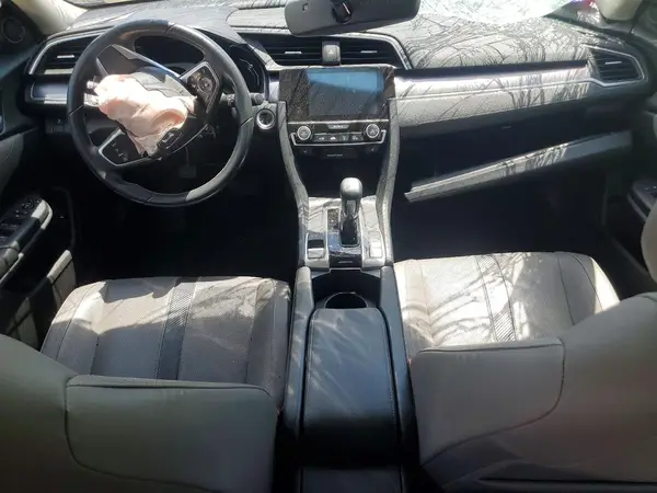 JHMFC1F78JX027031 2018 HONDA CIVIC - Image 8