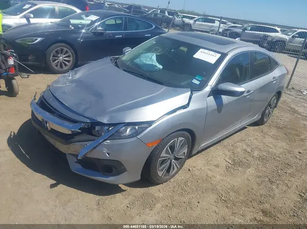 JHMFC1F78JX029863 2018 HONDA CIVIC - Image 2