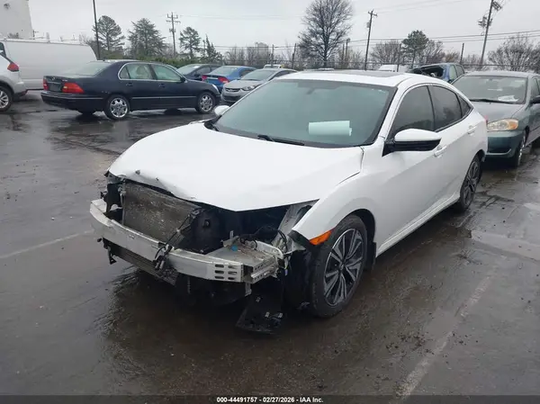 JHMFC1F78JX037154 2018 HONDA CIVIC - Image 2