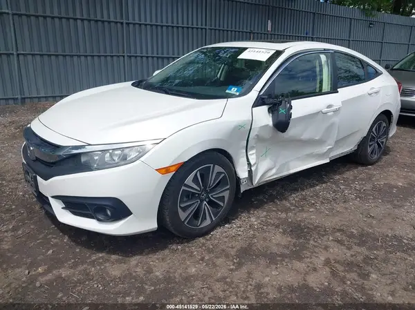 JHMFC1F79JX002431 2018 HONDA CIVIC - Image 2