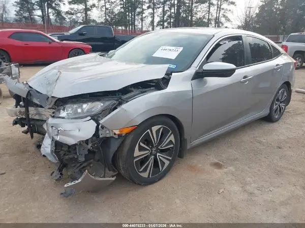 JHMFC1F79JX010013 2018 HONDA CIVIC - Image 2