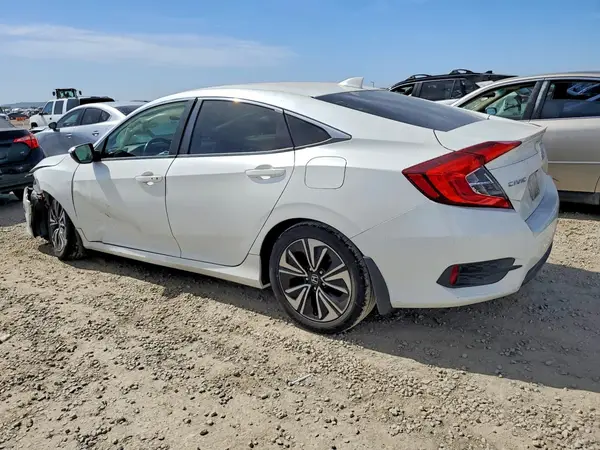 JHMFC1F79JX030634 2018 HONDA CIVIC - Image 2