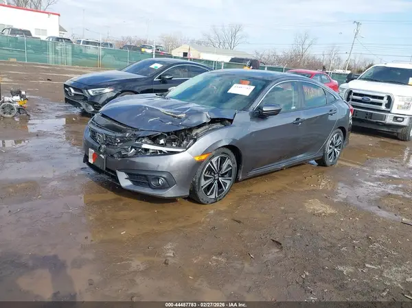 JHMFC1F79JX040211 2018 HONDA CIVIC - Image 2
