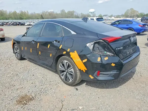 JHMFC1F7XJX000834 2018 HONDA CIVIC - Image 2