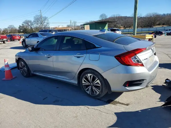 JHMFC1F7XJX007900 2018 HONDA CIVIC - Image 2