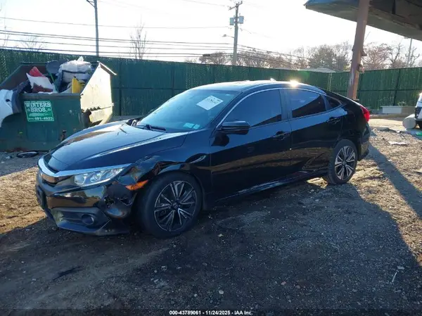 JHMFC1F7XJX022073 2018 HONDA CIVIC - Image 2