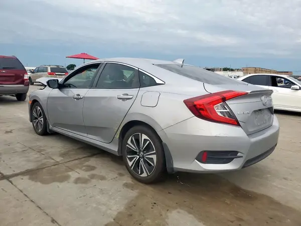 JHMFC1F7XJX029864 2018 HONDA CIVIC - Image 2