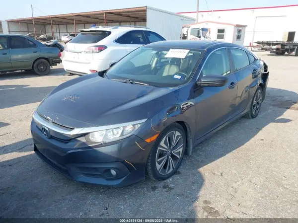 JHMFC1F7XJX040301 2018 HONDA CIVIC - Image 2