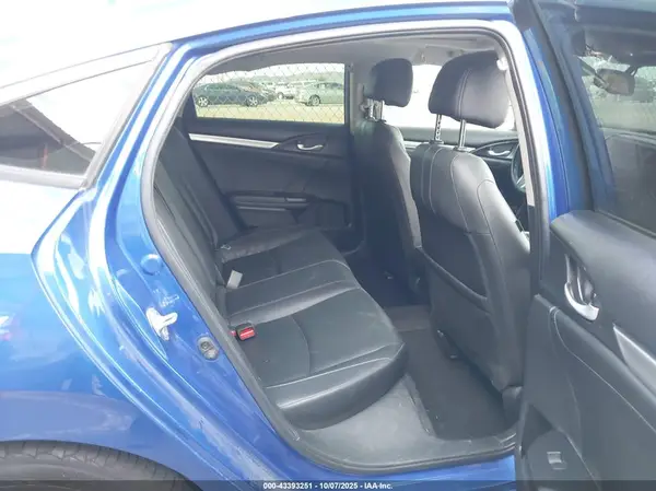 JHMFC1F87JX019463 2018 HONDA CIVIC - Image 8