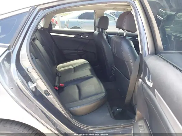 JHMFC1F90JX041698 2018 HONDA CIVIC - Image 8