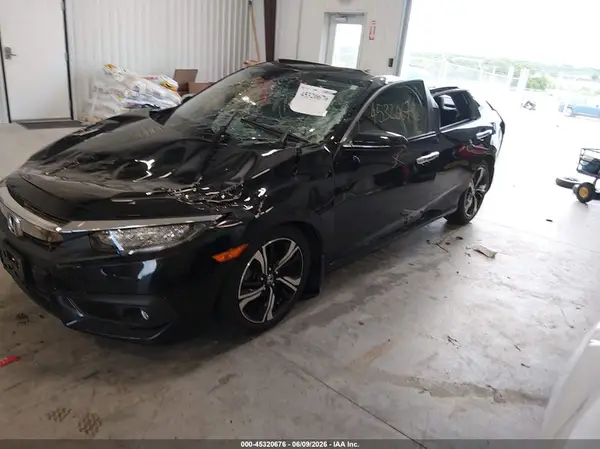 JHMFC1F91JX012016 2018 HONDA CIVIC - Image 2