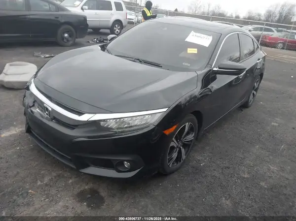 JHMFC1F91JX024358 2018 HONDA CIVIC - Image 2