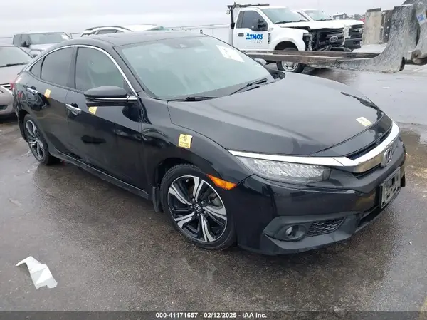 JHMFC1F91JX037000 2018 HONDA CIVIC - Image 1